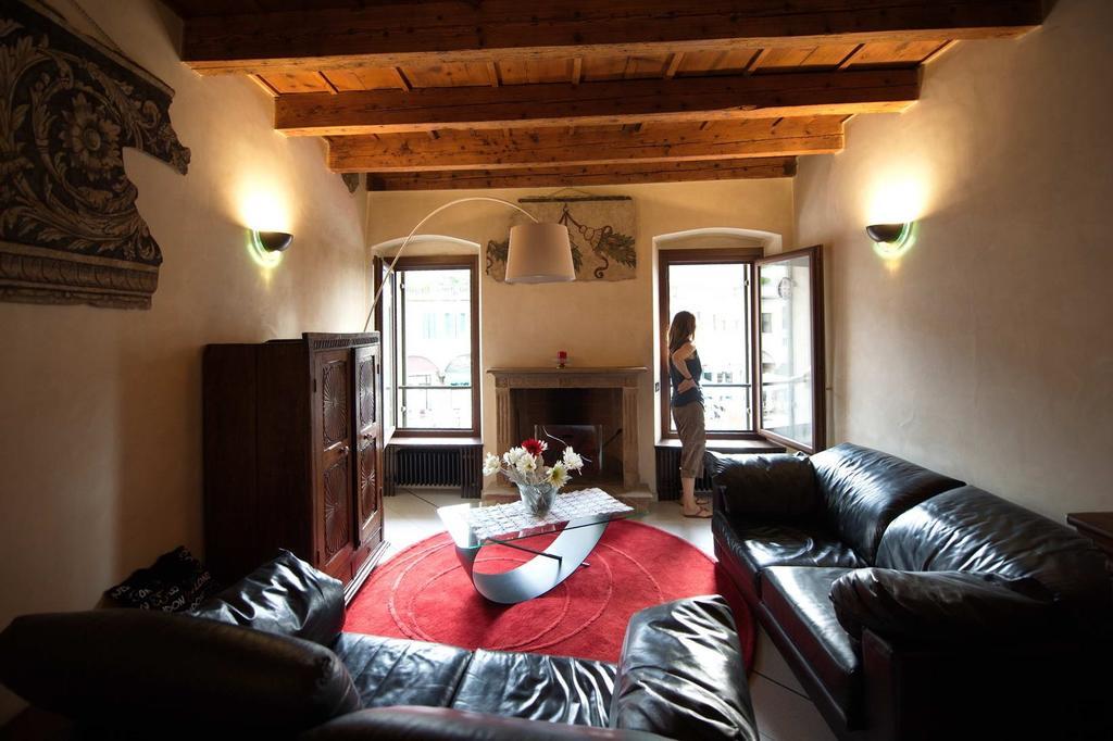 B&B Bijoux Верона Экстерьер фото